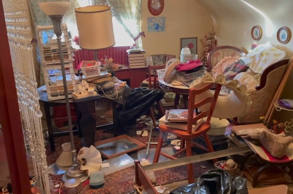 Estate Sale: Man Hits Jackpot With $400k Worth Of Goods Found There