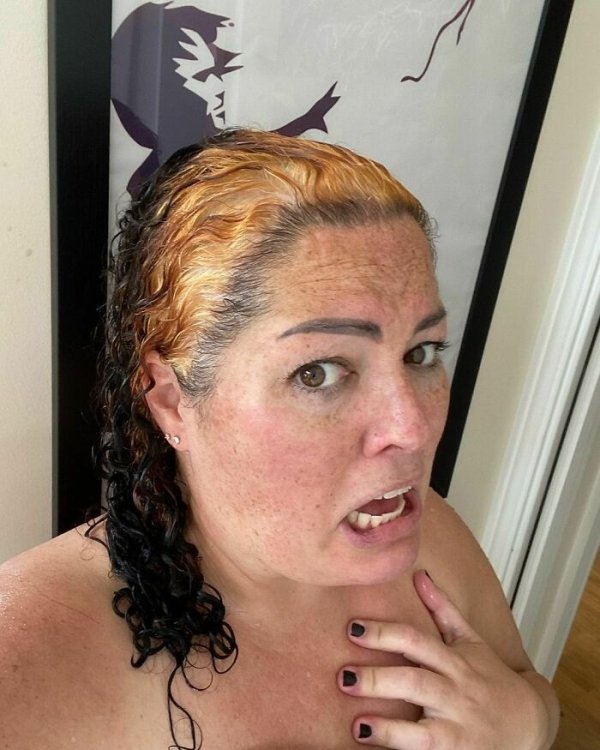 When Hair Dyeing Went Wrong