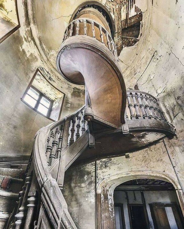 Beautiful Abandoned Places, part 11
