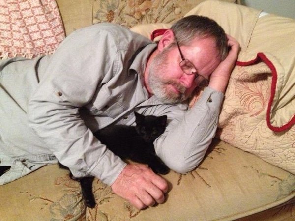 These Dads Regret To Have Pets