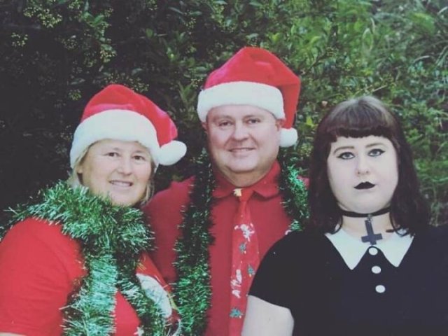 Awkward Family Photos, part 6