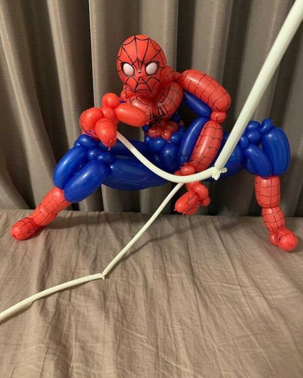 Balloon Sculptures Of Famous Characters