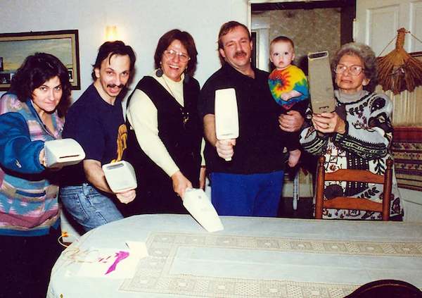 Funny And Awkward Family Photos