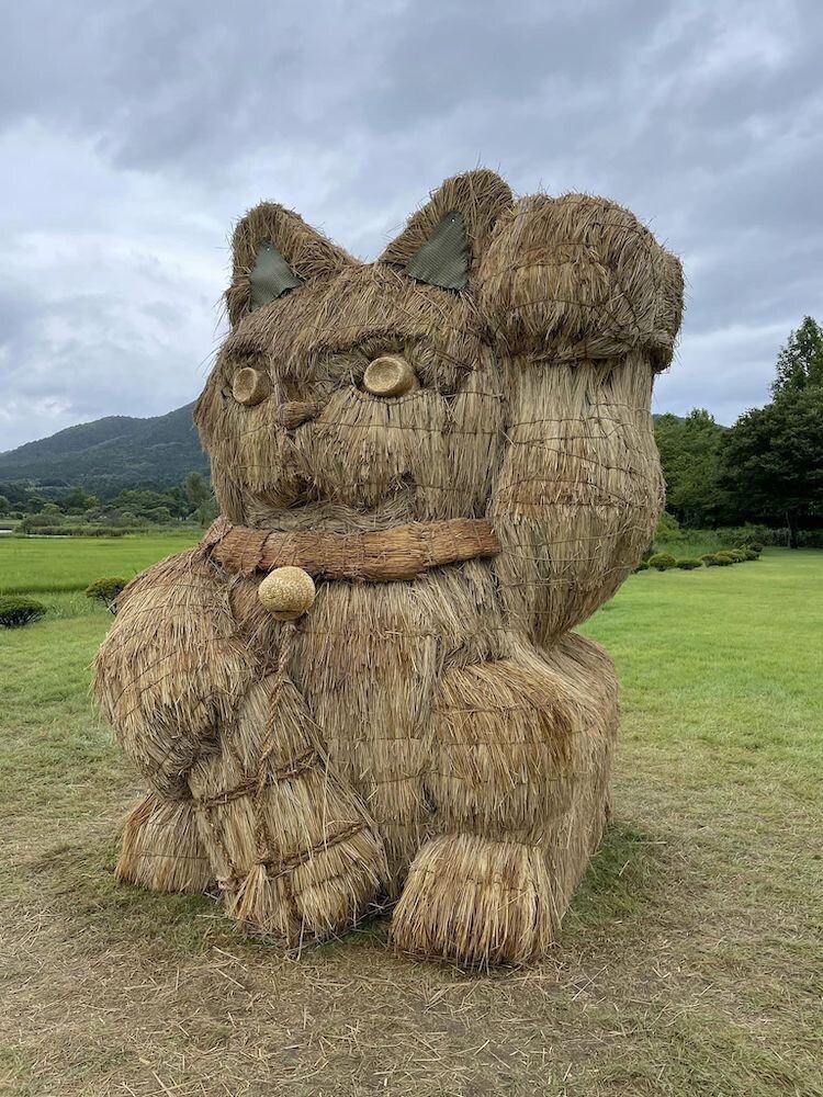 Unusual Sculptures From Japan