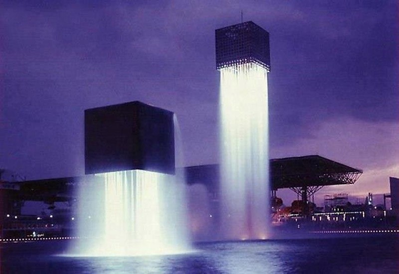 Unusual Fountains From Around The World