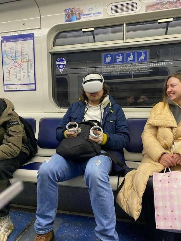 Strange People In The Subway, part 47