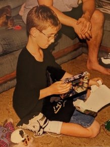 People Share Vintage Christmas Photos