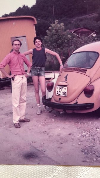 People Share Their Cool Photos From The Past